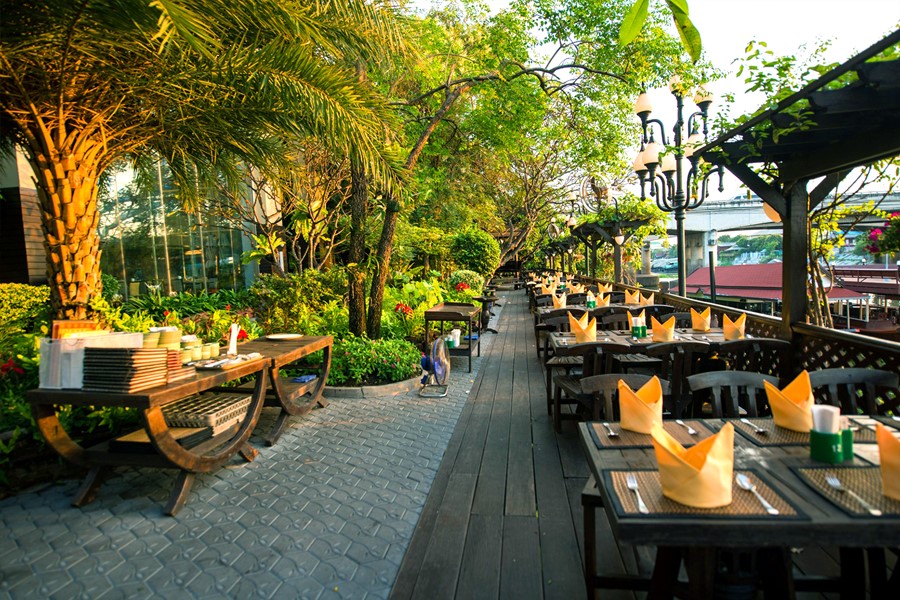 Krungsri River Hotel : Suan Rim Nam Restaurant