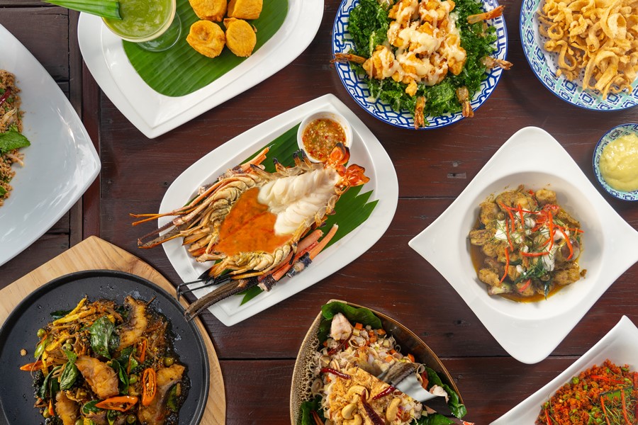 Krungsri River Hotel : Suan Rim Nam Restaurant