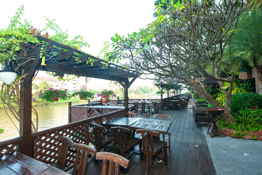 Krungsri River Hotel : Suan Rim Nam Restaurant
