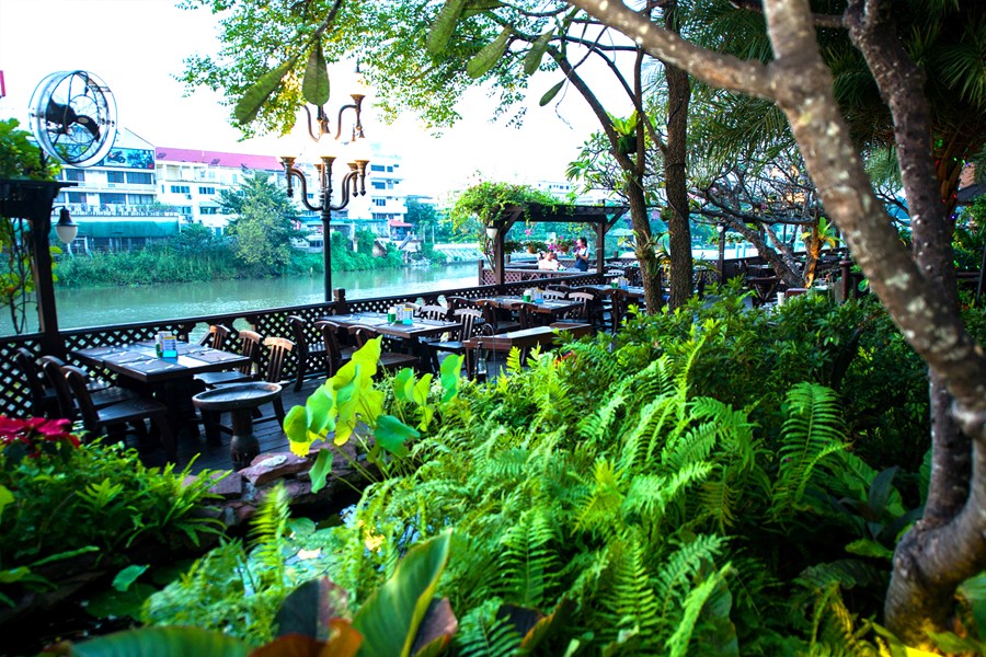 Krungsri River Hotel : Suan Rim Nam Restaurant